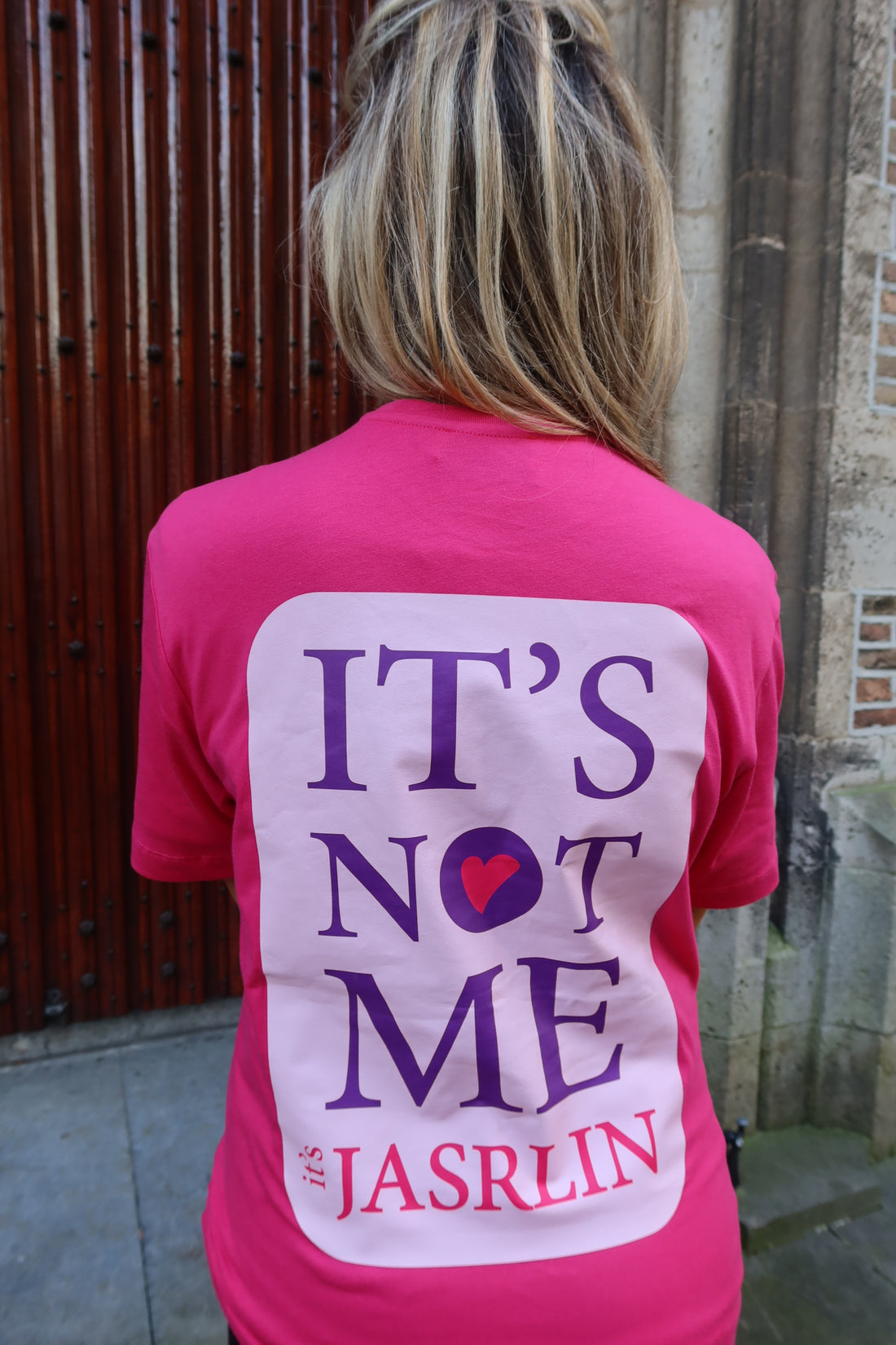 Charley 'It's not me' T-shirt - Magenta