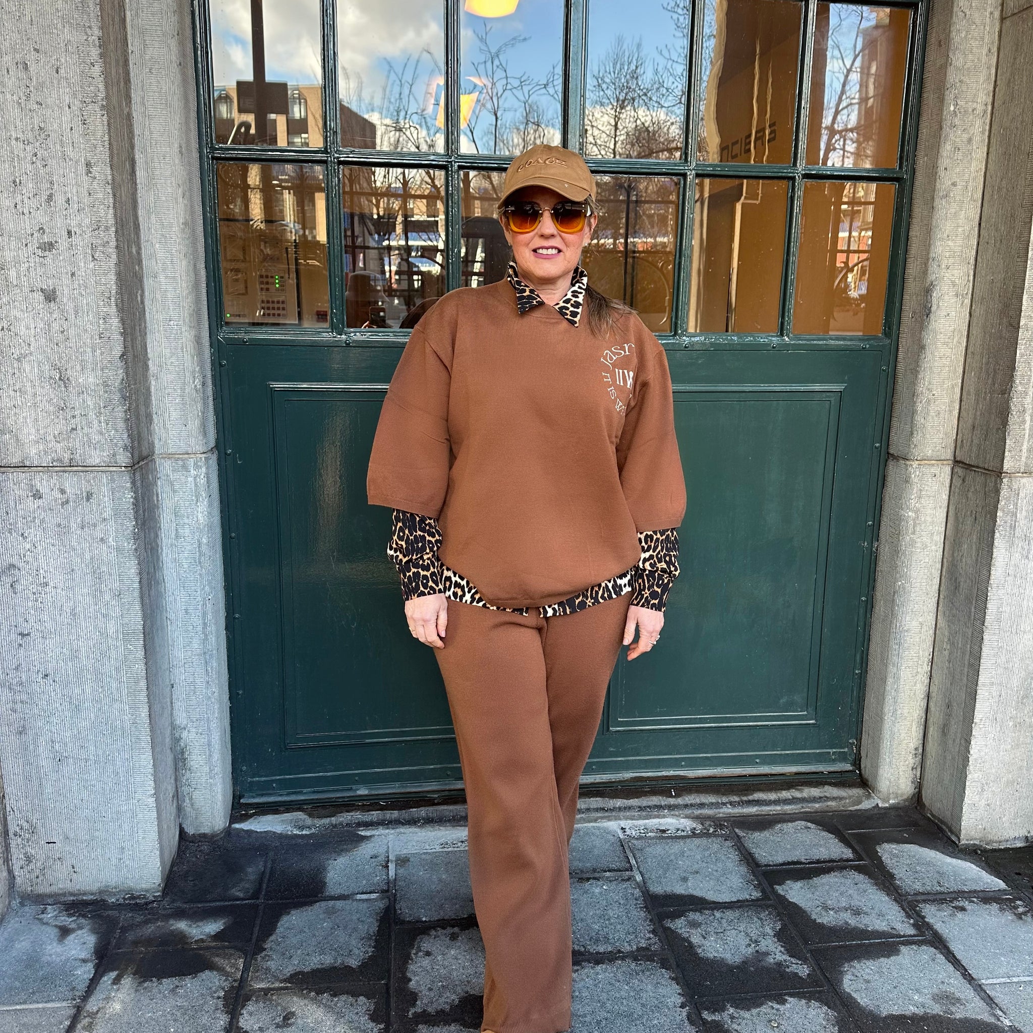 Co-ord Felice pants & Gigi top with logo - Latte