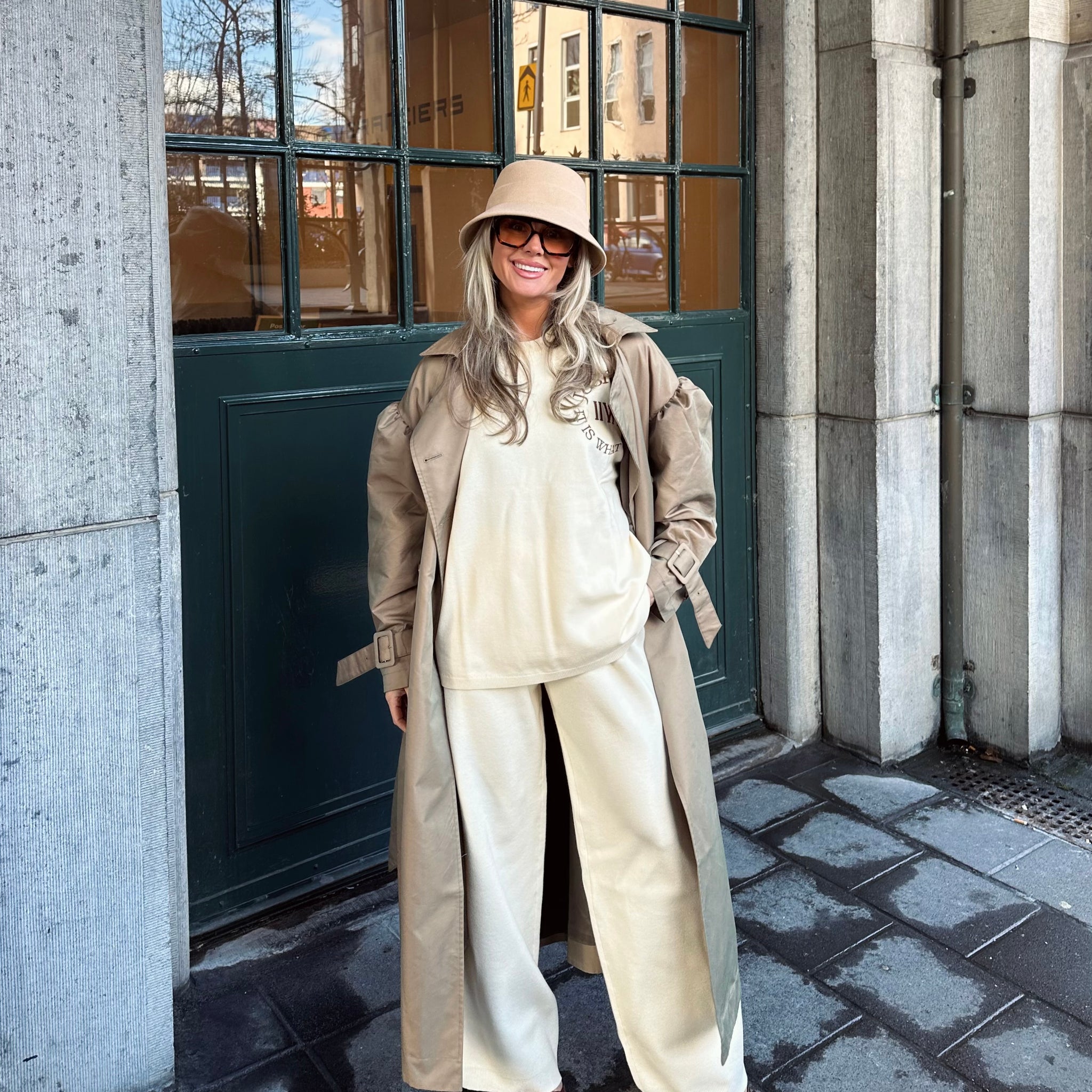 Co-ord Felice pants & Gigi top with logo - Ecru